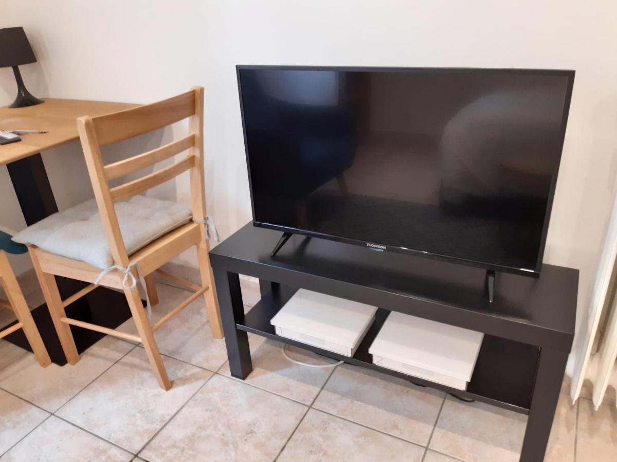 Appartement Aad1 Clamart 200 M Du Tramway T6 St Pave Blc Avec Cuisine Separee エクステリア 写真