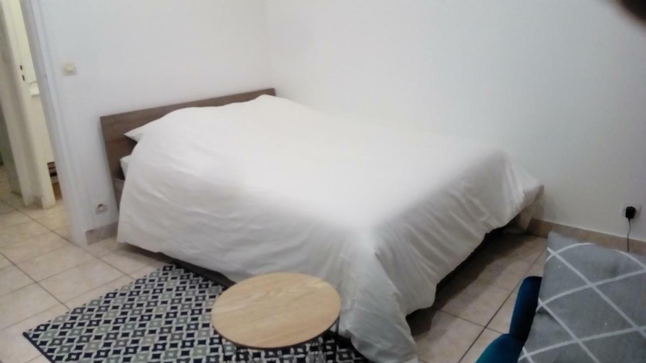 Appartement Aad1 Clamart 200 M Du Tramway T6 St Pave Blc Avec Cuisine Separee エクステリア 写真