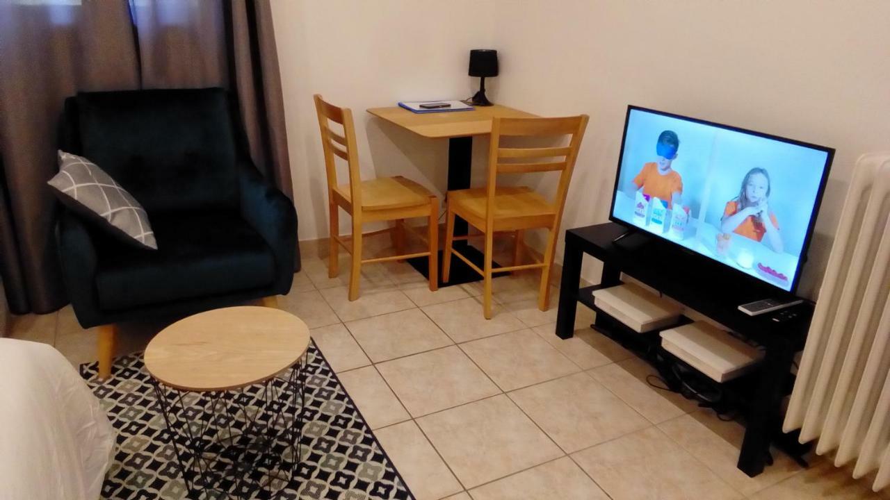 Appartement Aad1 Clamart 200 M Du Tramway T6 St Pave Blc Avec Cuisine Separee エクステリア 写真